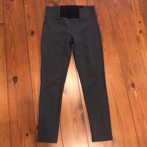 Active USA gray leggings